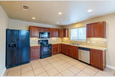 2102 NE Laura Court, Round Rock, TX 78681 - Photo 10