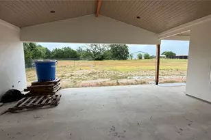 101 N San Gabriel Hideaway Cove, Liberty Hill, TX 78642 - Photo 16