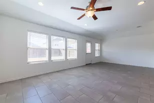 801 S San Marcos St, Manor, TX 78653 - Photo 4