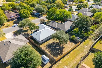 419 Bentwood Drive, Leander, TX 78641 - Photo 32