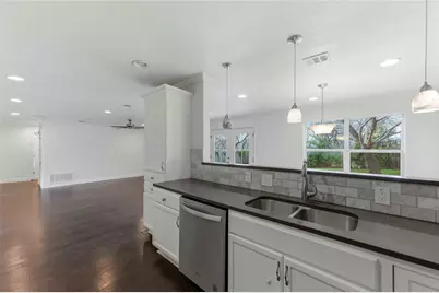 1909 Crooked Lane, Austin, TX 78741 - Photo 10