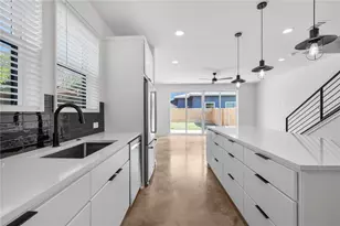 914 Taulbee Ln, Austin, TX 78757 - Photo 4