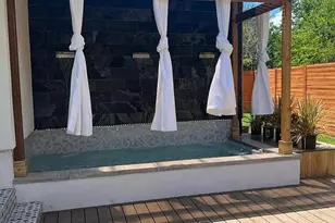 3600 Alexandria Dr, Austin, TX 78749 - Photo 2