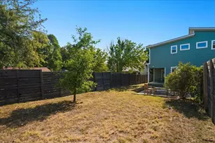 6902 Bennett Ave, Austin, TX 78752 - Photo 24