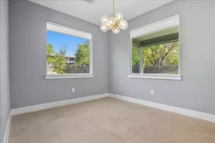 6902 Bennett Ave, Austin, TX 78752 - Photo 14