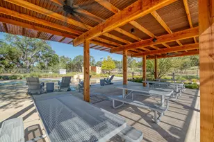 128 Three Oaks Ln, Georgetown, TX 78628 - Photo 38
