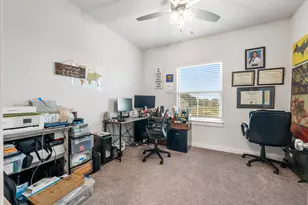 128 Three Oaks Ln, Georgetown, TX 78628 - Photo 28