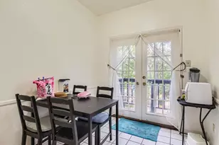 711 W 21st St, Austin, TX 78705 - Photo 10