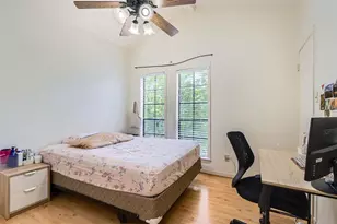 711 W 21st St, Austin, TX 78705 - Photo 18