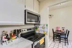 711 W 21st St, Austin, TX 78705 - Photo 14