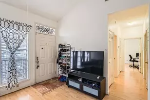 711 W 21st St, Austin, TX 78705 - Photo 8
