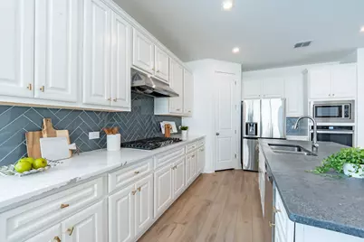 1040 Villa Rialto View, Leander, TX 78641 - Photo 6