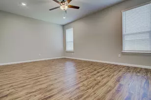 104 Kyndals Meadow Cove, Georgetown, TX 78628 - Photo 14