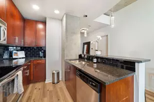 360 Nueces St, Austin, TX 78701 - Photo 12