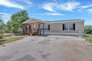 702 Live Oak Rd, Kingsland, TX 78639 - Photo 2