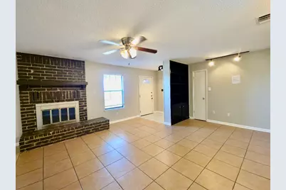 1310 Ray Berglund Boulevard #A, Round Rock, TX 78664 - Photo 4