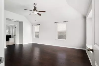 105 W Highfield Street, Hutto, TX 78634 - Photo 20