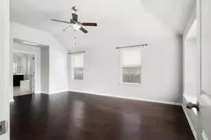 105 W Highfield St, Hutto, TX 78634 - Photo 20