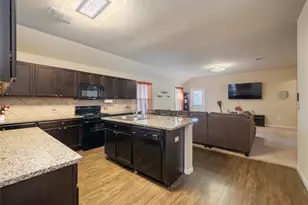 19021 Great Falls Dr, Manor, TX 78653 - Photo 8