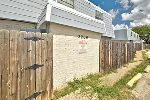 2206 Mission Hill Circle, Austin, TX 78741 - Photo 4