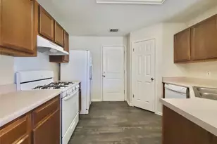 16715 Tomcat Dr, Round Rock, TX 78681 - Photo 8