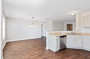 219 Almquist St, Hutto, TX 78634 - Photo 14