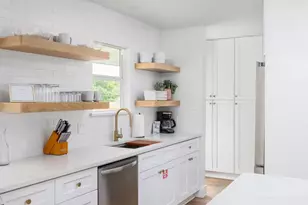 605 E Covington Dr, Austin, TX 78753 - Photo 2
