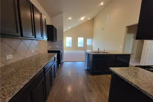 408 Luna Vista Dr, Hutto, TX 78634 - Photo 2