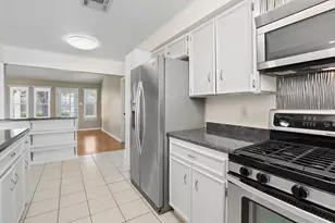 901 Ramble Creek Dr, Pflugerville, TX 78660 - Photo 10