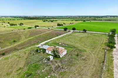 14204 Graef Road, Creedmoor, TX 78610 - Photo 10