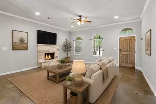 182 Waipahoehoe Dr, Bastrop, TX 78602 - Photo 2