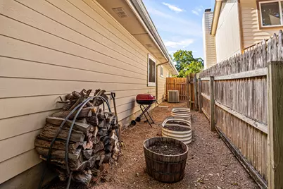 9725 Meadowheath Drive, Austin, TX 78729 - Photo 28