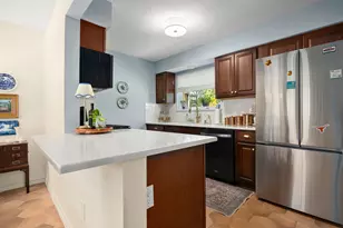 9725 Meadowheath Dr, Austin, TX 78729 - Photo 4
