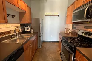 2401 E 6th St, Austin, TX 78702 - Photo 8