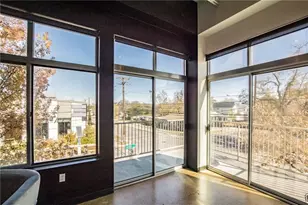 2401 E 6th St, Austin, TX 78702 - Photo 2