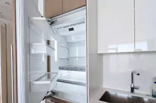 313 W 17th St, Austin, TX 78701 - Photo 8