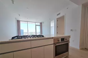 313 W 17th St, Austin, TX 78701 - Photo 12