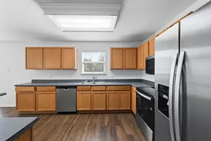 5325 Mathra Dr, Del Valle, TX 78617 - Photo 4