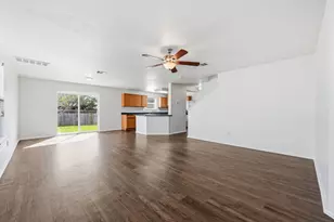 5325 Mathra Dr, Del Valle, TX 78617 - Photo 14