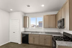 143 Daylily Dr, Elgin, TX 78621 - Photo 20