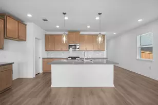 1725 Lorant Ln, Pflugerville, TX 78660 - Photo 2