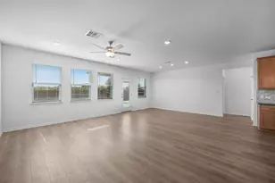 1725 Lorant Ln, Pflugerville, TX 78660 - Photo 4