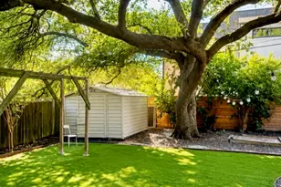 7800 Lazy Ln, Austin, TX 78757 - Photo 8