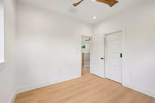 513 W Odell St, Austin, TX 78752 - Photo 32
