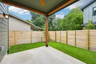 513 W Odell St, Austin, TX 78752 - Photo 36