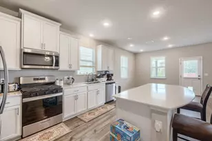 6254 Marsh Ln, Buda, TX 78610 - Photo 14