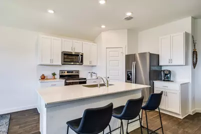 308 Pedernales Lane, Hutto, TX 78634 - Photo 8