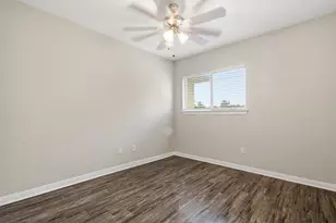 179 S Holly St, Georgetown, TX 78626 - Photo 18
