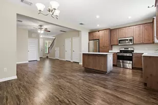 179 S Holly St, Georgetown, TX 78626 - Photo 4