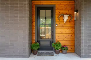 4617 Englewood Dr, Austin, TX 78745 - Photo 2